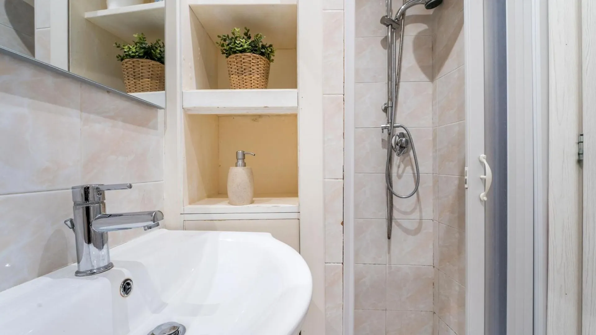 Fl Apartments Il Piccolo Borgo Di Trastevere Rome